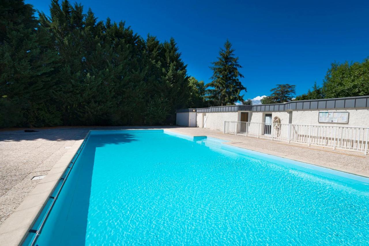 Domaine De Sainte-Croix Hotel ภายนอก รูปภาพ