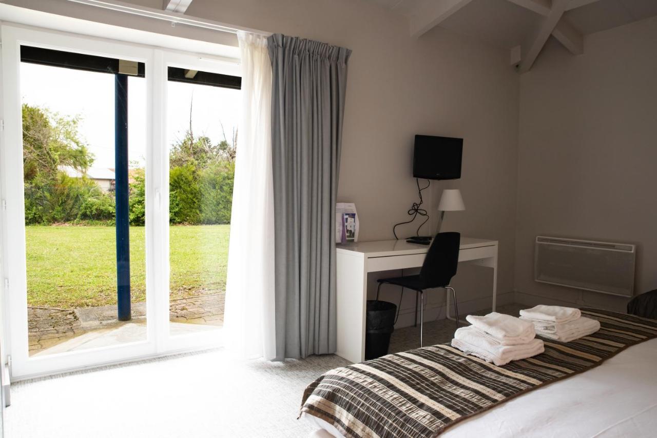Domaine De Sainte-Croix Hotel ภายนอก รูปภาพ