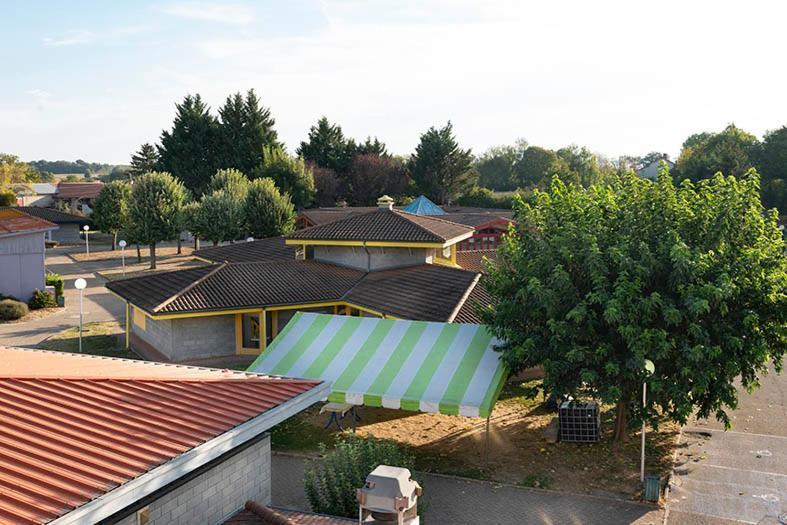 Domaine De Sainte-Croix Hotel ภายนอก รูปภาพ